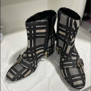 BLEEKER AND BOND---Booties